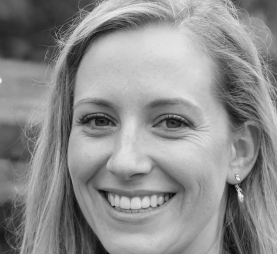 Léonie Roussel, spécialiste en planification financière et investissements